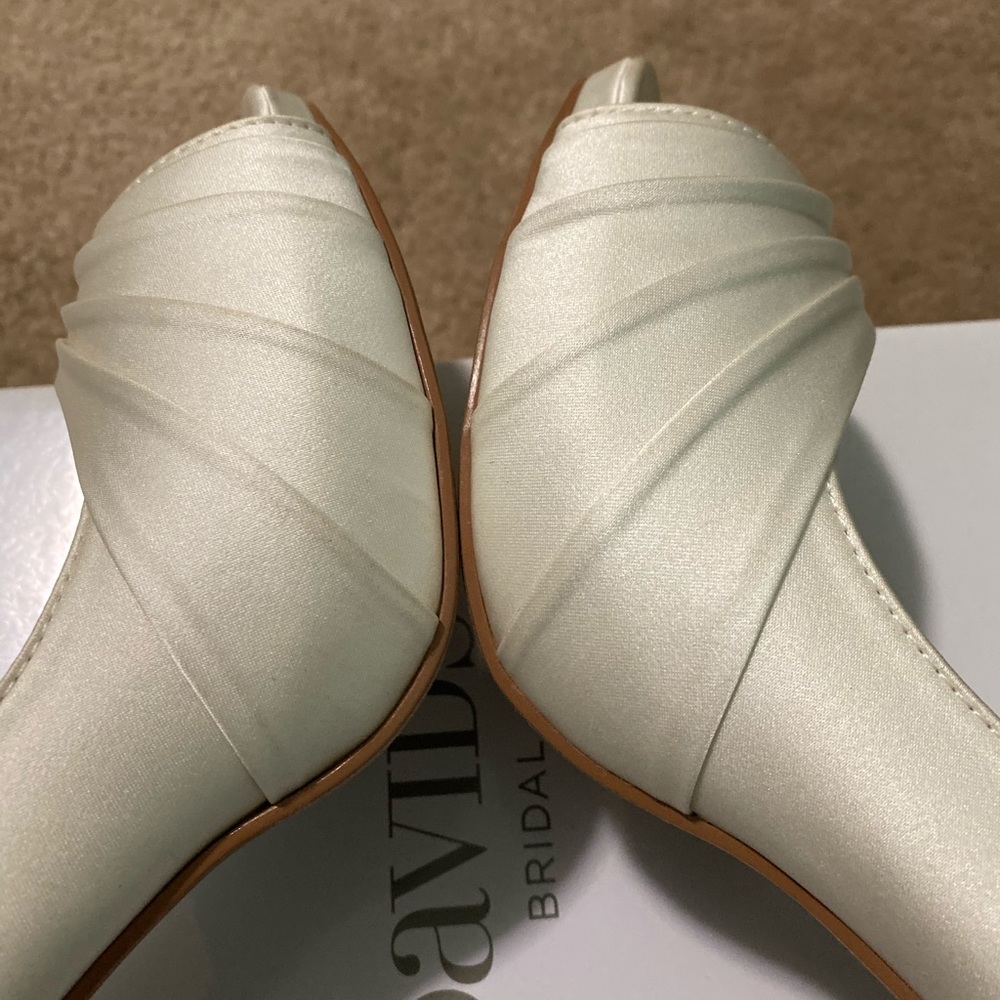 Ivory heels - Picture 6 of 6